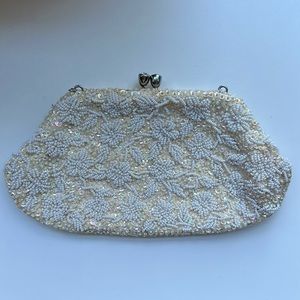 Vintage white beaded bag